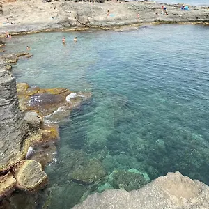 https://villa-adriana-pantelleria-island.sicilyhotelsitaly.net